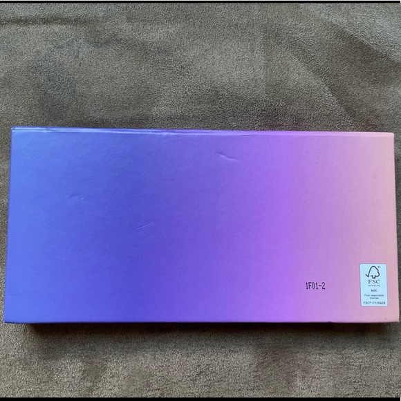 Limited Edition Athr Beauty Moonlight Crystal Eyeshadow Palette Eye Makeup - Picture 9 of 10